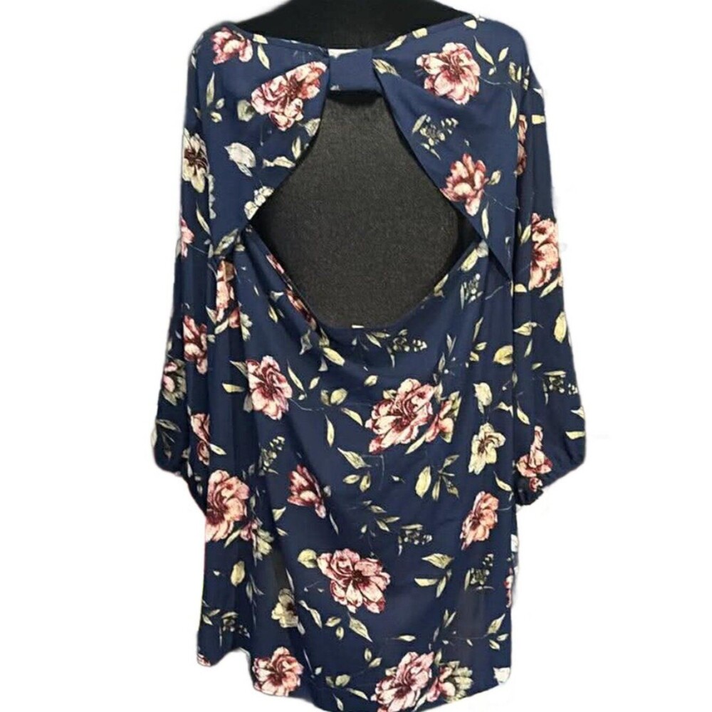MOA MOA Bubble Sleeve Open Back Blouse